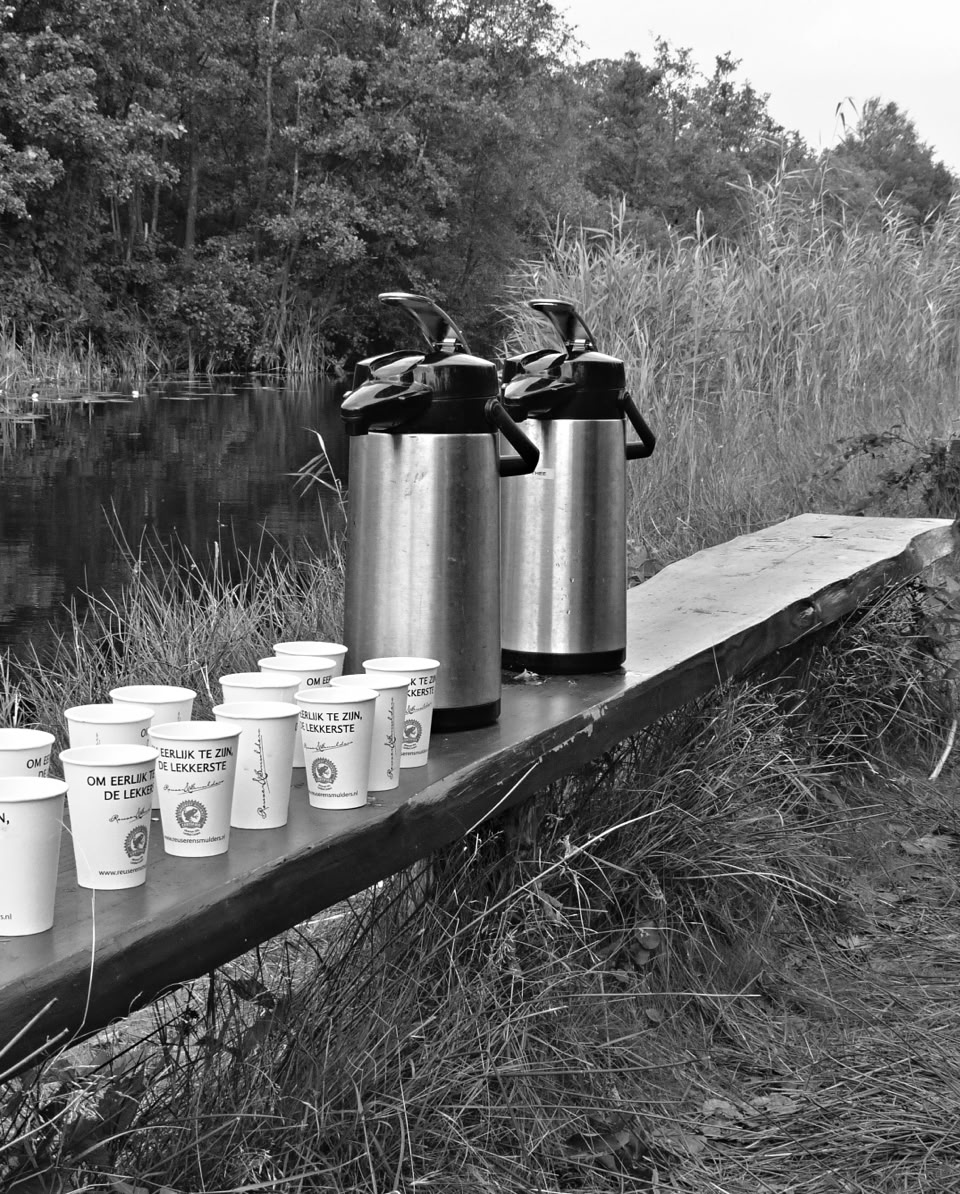 The coffee is ready at a cruise in nature