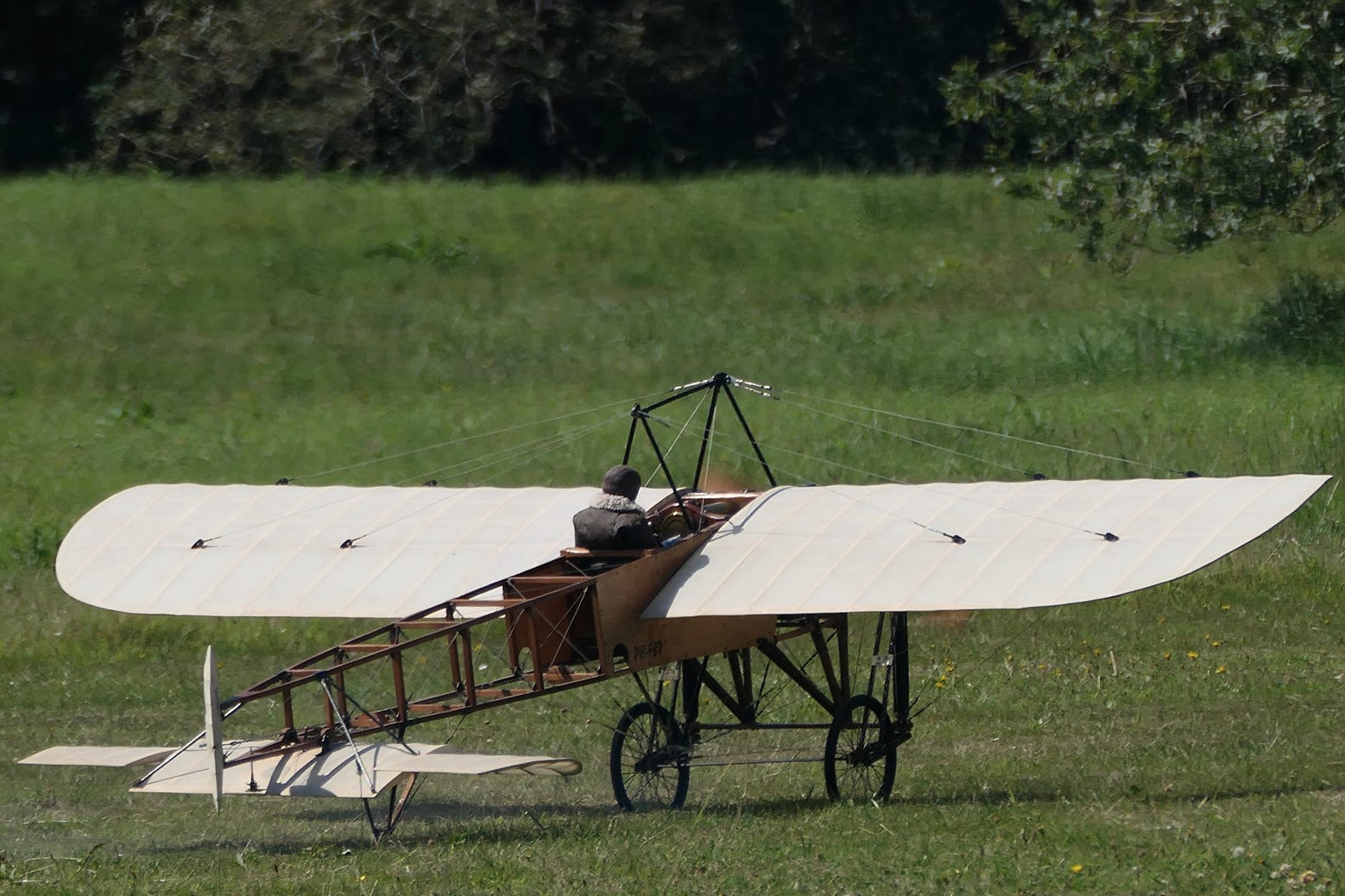 Model of the "plane" with which Blériot once flew across the Channel.